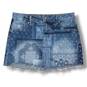 No Boundaries Women’s Blue Bandana Print Denim Mini Skirt - Size S (4–6)
